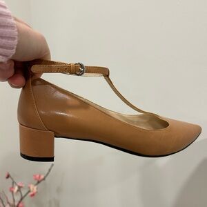 Tan Nine West Maryjane’s with ankle strap. Size 6.5